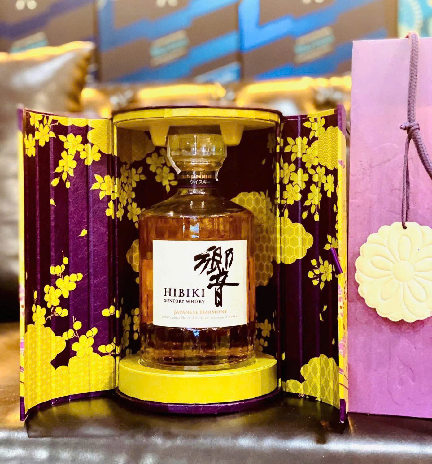 Rượu Hibiki - hộp quà Tết 2027